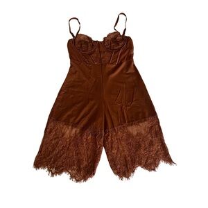 Fashion Nova Baby Girl Lace Romper Size S